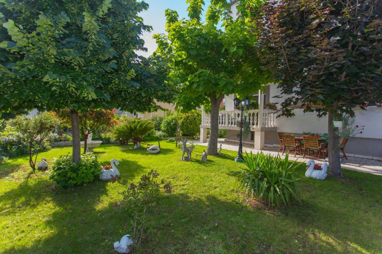 Apartmani Luis Kastela Dış mekan fotoğraf