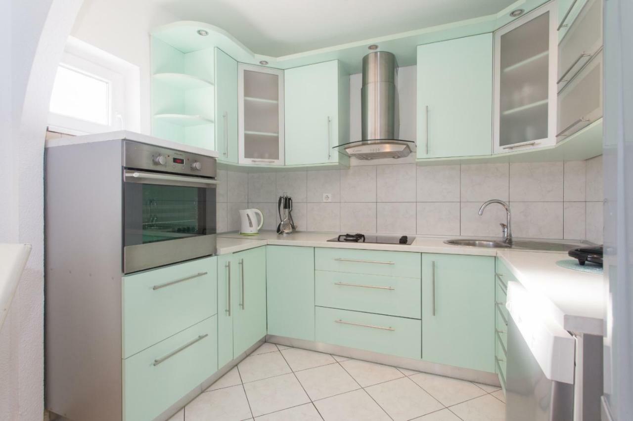 Apartmani Luis Kastela Dış mekan fotoğraf